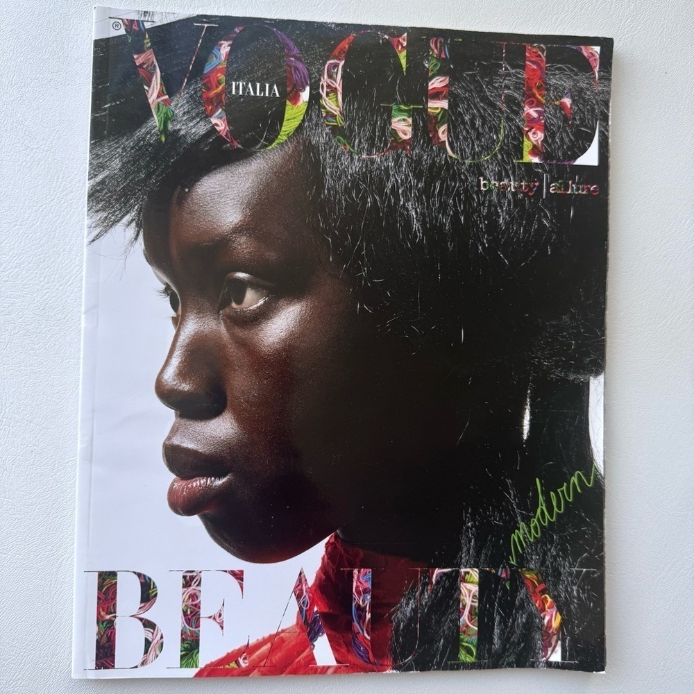 Magazine VOGUE Italia 831 Supplement Beauty Allure November 2019